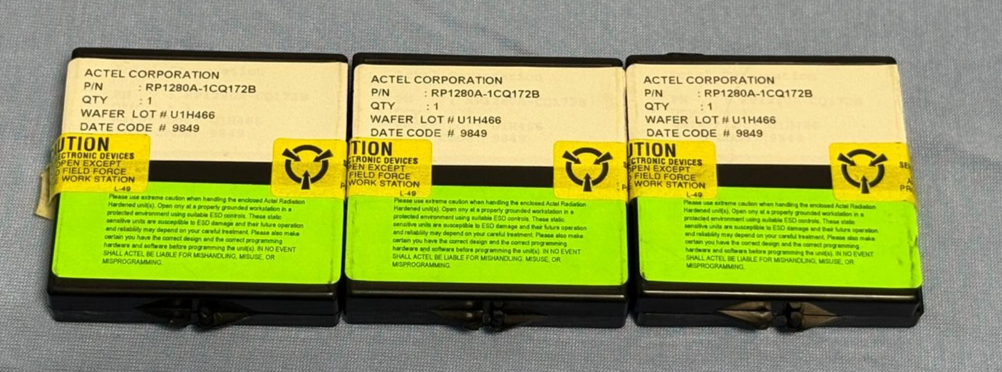 *LOT OF 3* ACTEL Corporation RAD-PAK FPGA IC Chip Part RP1280A-1CQ172B w/ Cases