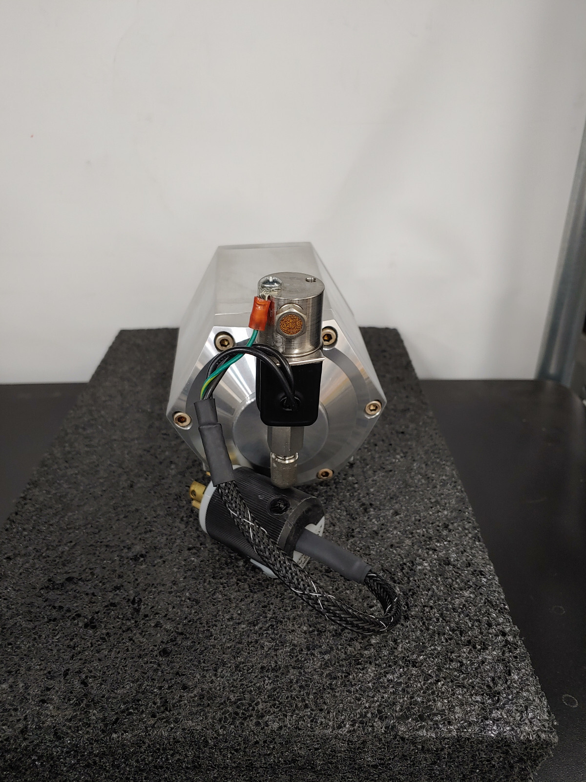 MKS HPS 145-0040K-220V/50-60 145 Vacuum Sentry Safety Isolation Valve