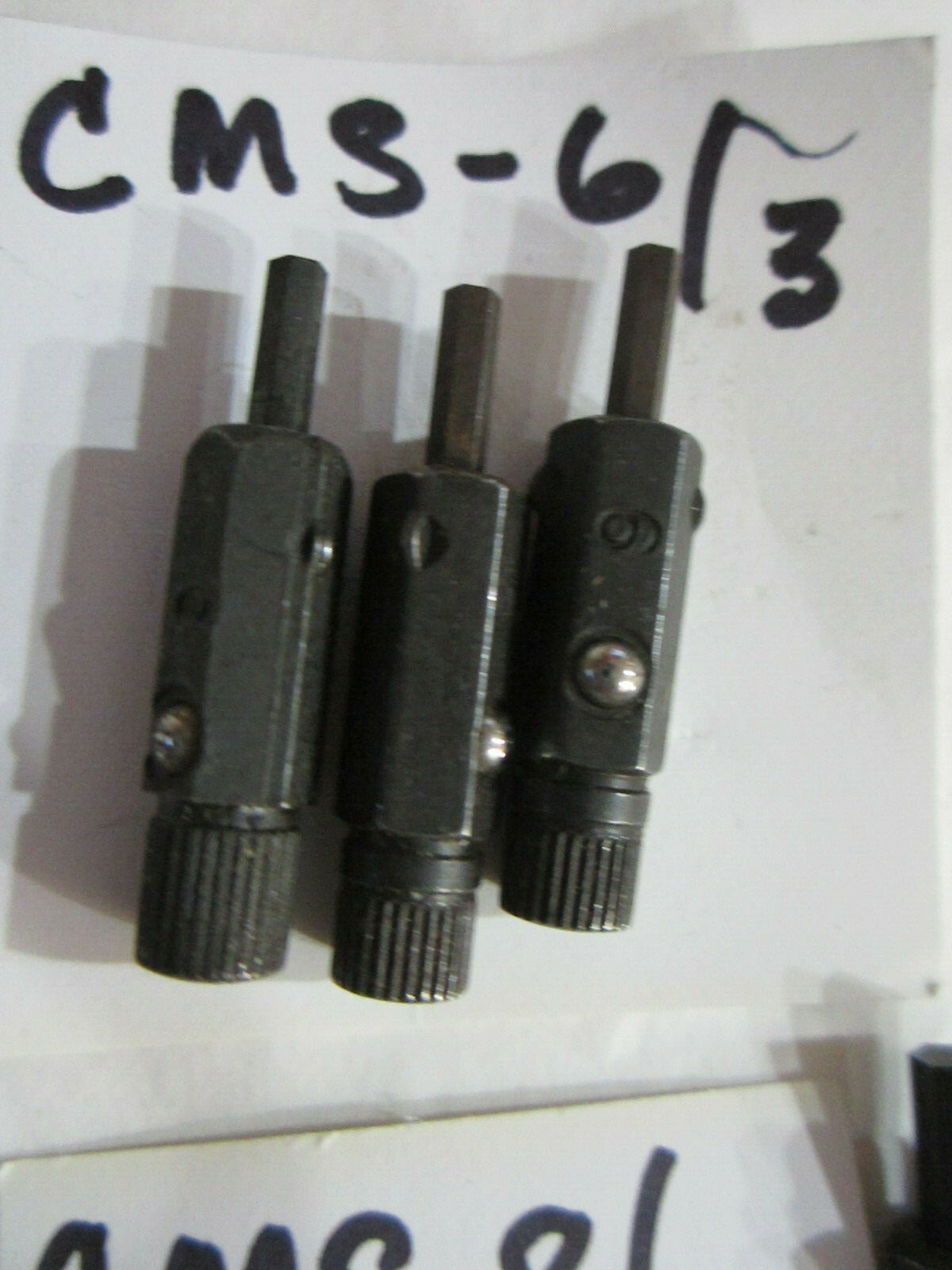 CHAPMAN TOOL SCREWDRIVER HANDLE(S) CMH3 & BITS SEE PHOTOS LOT OF 148