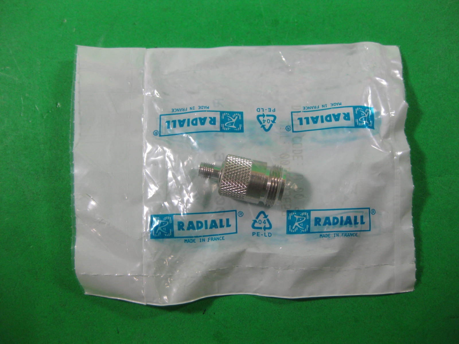 Radiall Adapter Series N(F)-SMA(F) — R191 331 000 — New