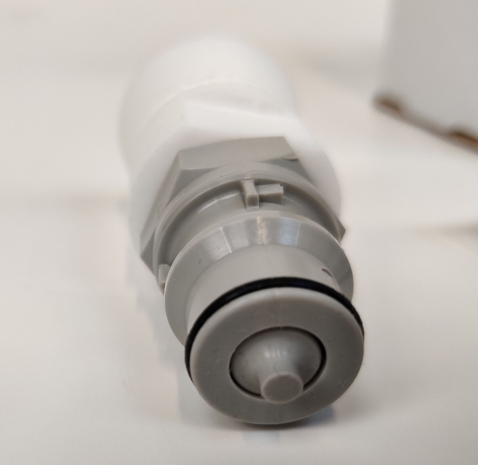 Justrite 28179 HPLC Poly Manifold w/ SS Stacker Connector and Plug Cap 2pcs NEW