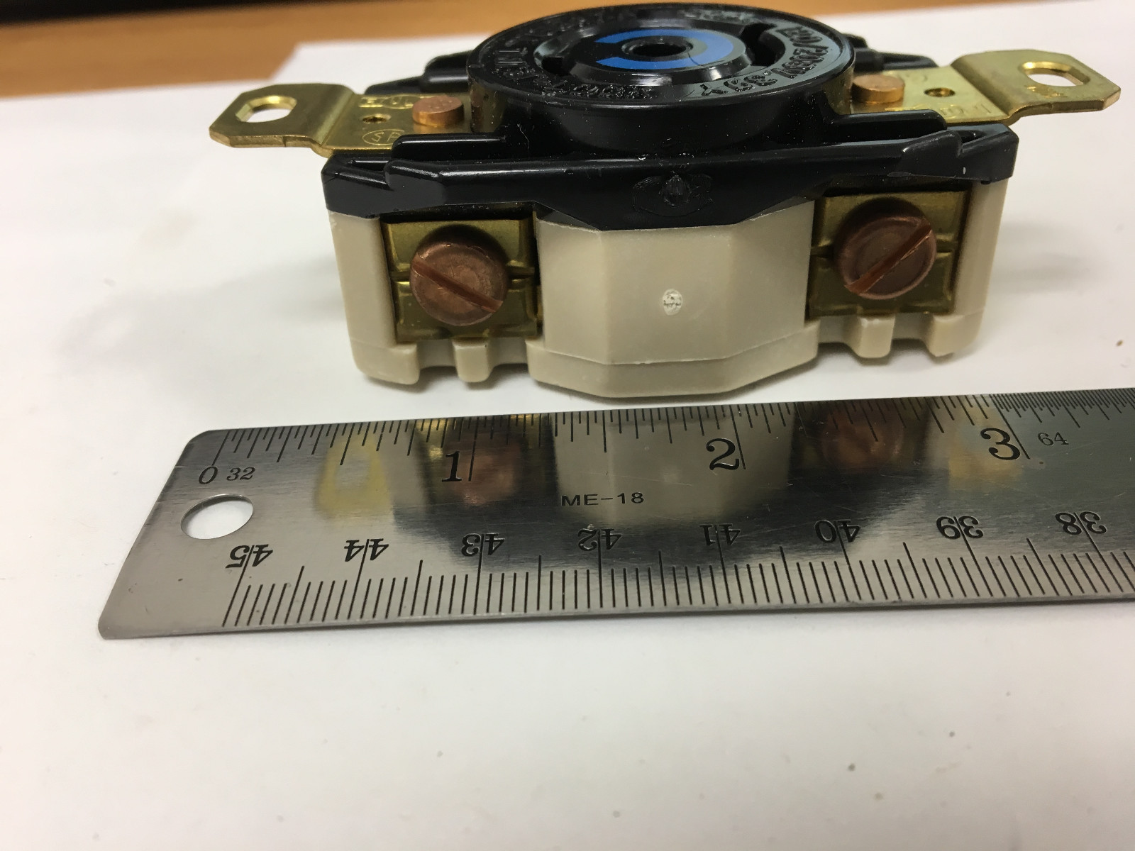 HUBBELL 2510A RECEPTACLE HBL2510A 4 POLE 5 WIRE