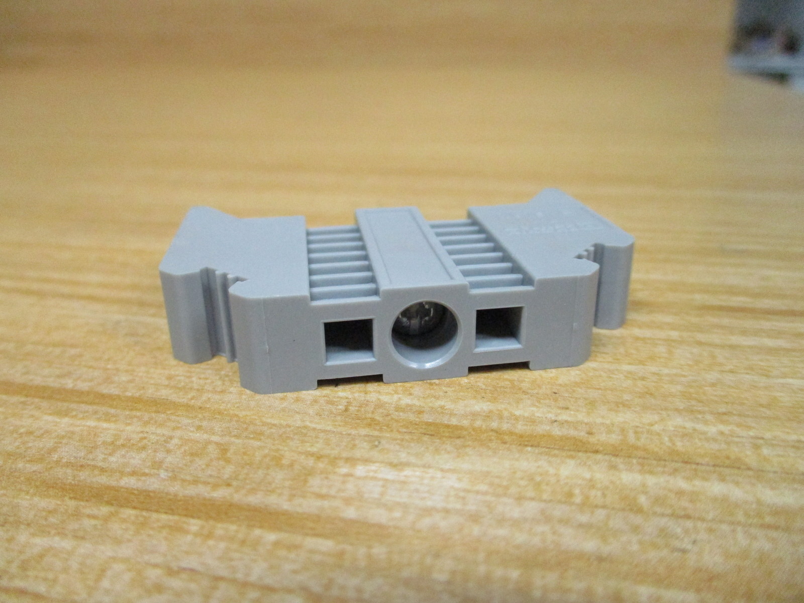 Phoenix Contact E/NS 35 N Terminal End Barrier ENS35N (Pack of 37)