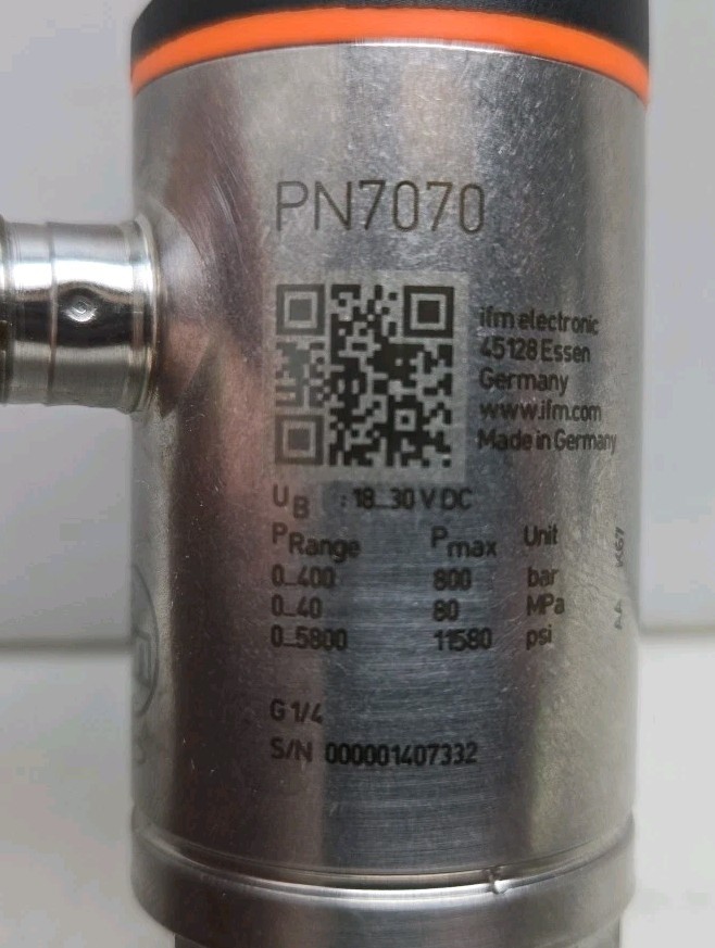 IFM PN7070 Pressure Sensor w/ Display 18-30Vdc 80MPa 0-400 Bar Used *READ*