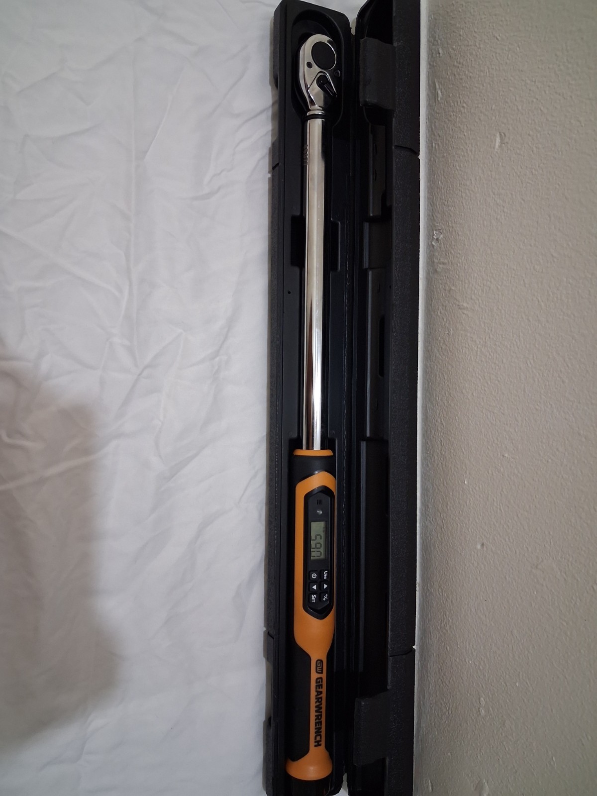 GEARWRENCH 1/2 in. Drive 25-250 ft./lbs. Electronic Torque Wrench