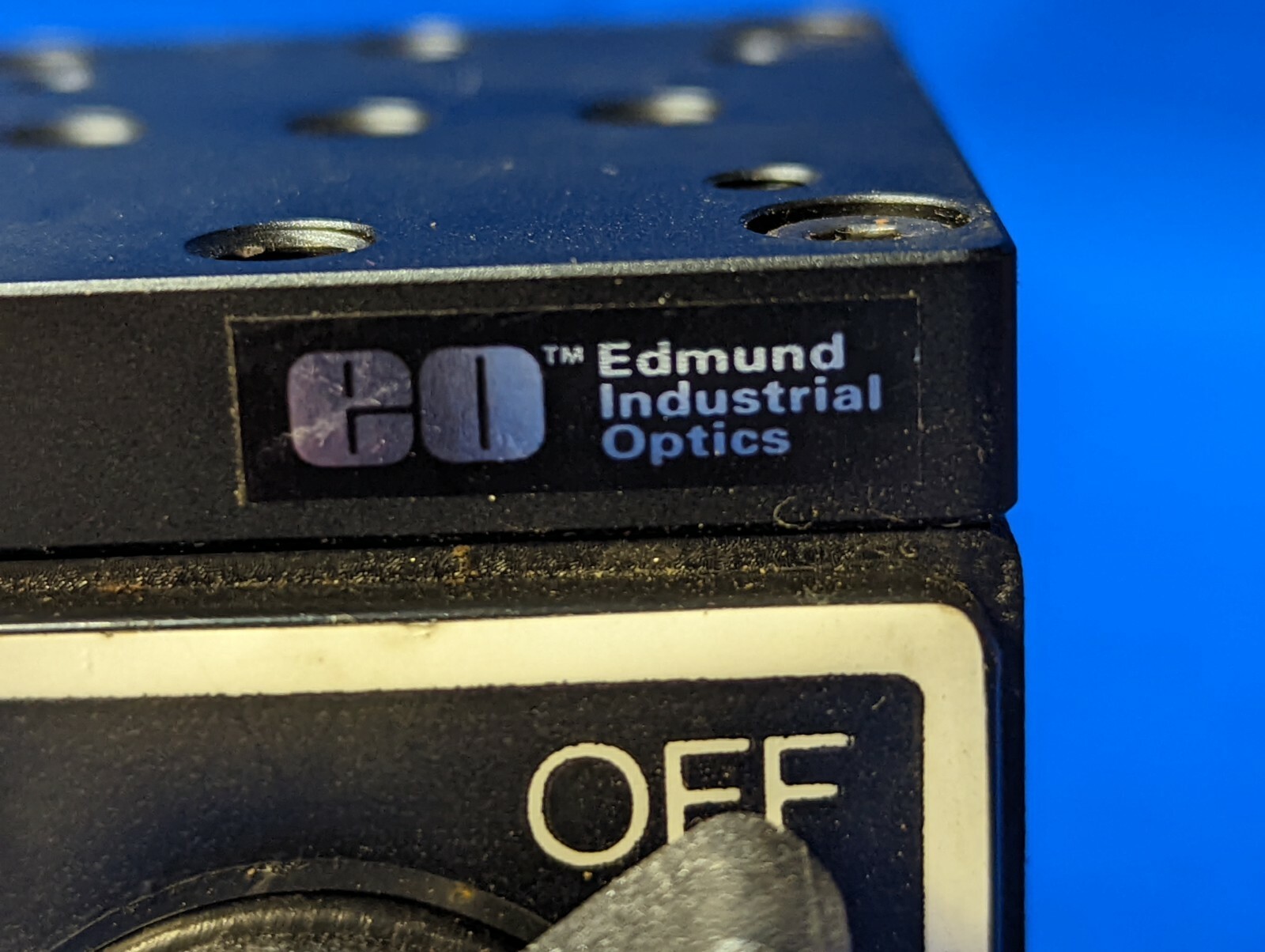 EDMUND INUSTRIAL OPTICS 50MM SQUARE MAGNETIC BASE W/ ON/ OFF SWITCH