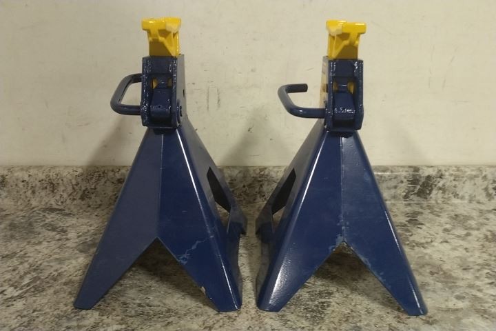 Hein-Werner HW93506 2 Pk 6 Ton Load Cap 25-1/4 In Max Extended H Vehicle Stand