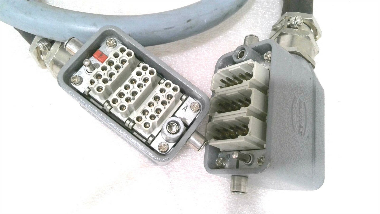 HARTING CONNECTORS ATTACHED TO OFLEX CLASSIC 110 100461761 – R/14 WIRE