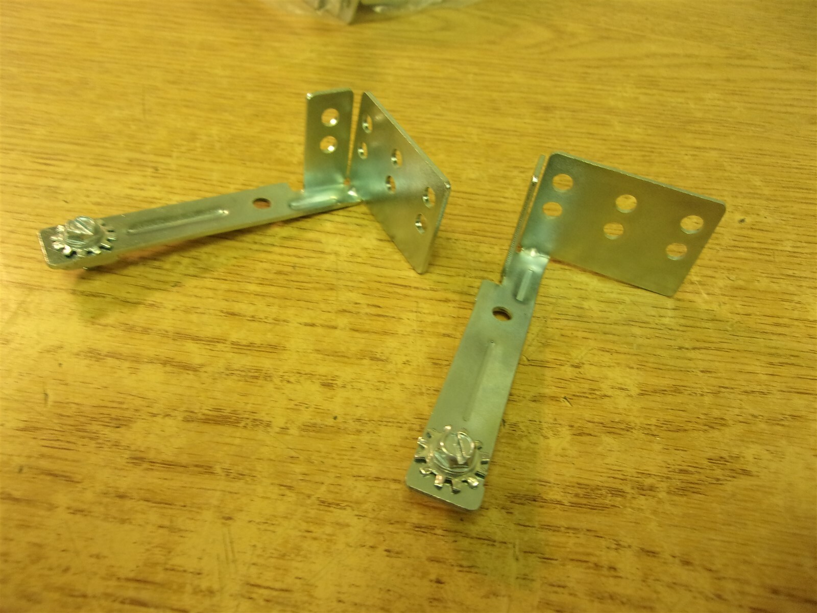 NEW ER-20-2049Z RH Return Extender Plate *FREE SHIPPING*