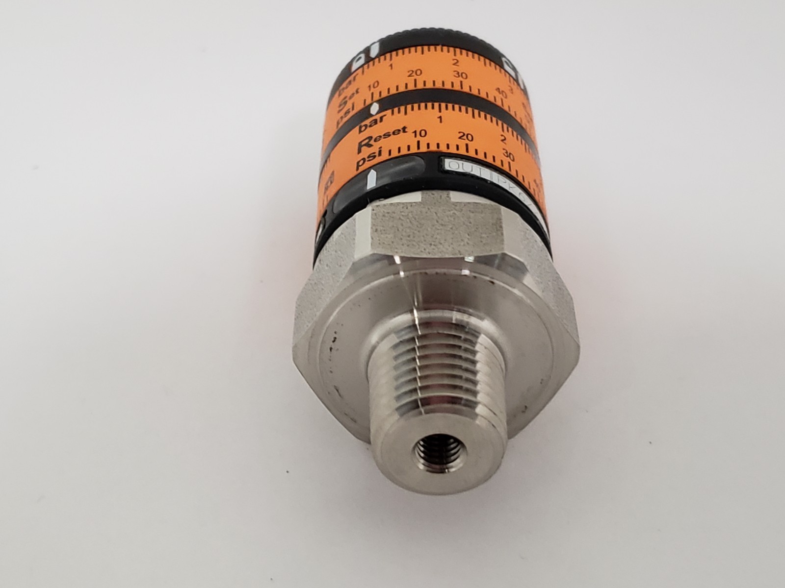 IFM EFECTOR PK6224 PRESSURE SWITCH W/INTUITIVE SWITCH POINT SETTING PNP NNB