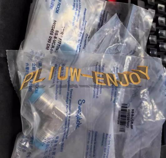 1PCS New Swagelok SS-8-VCR-9P elbow