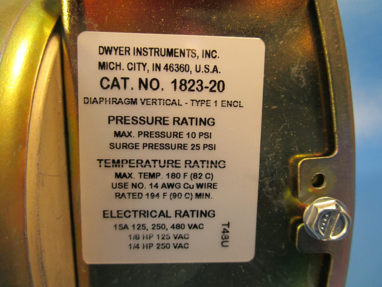 Dwyer, 1820-20 Compact Low Differential Pressure Switch