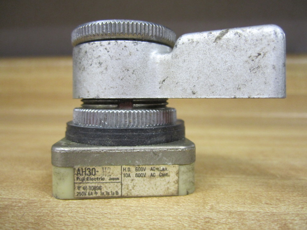 Fuji Electric AH30-H2 Selector Switch AH30H2