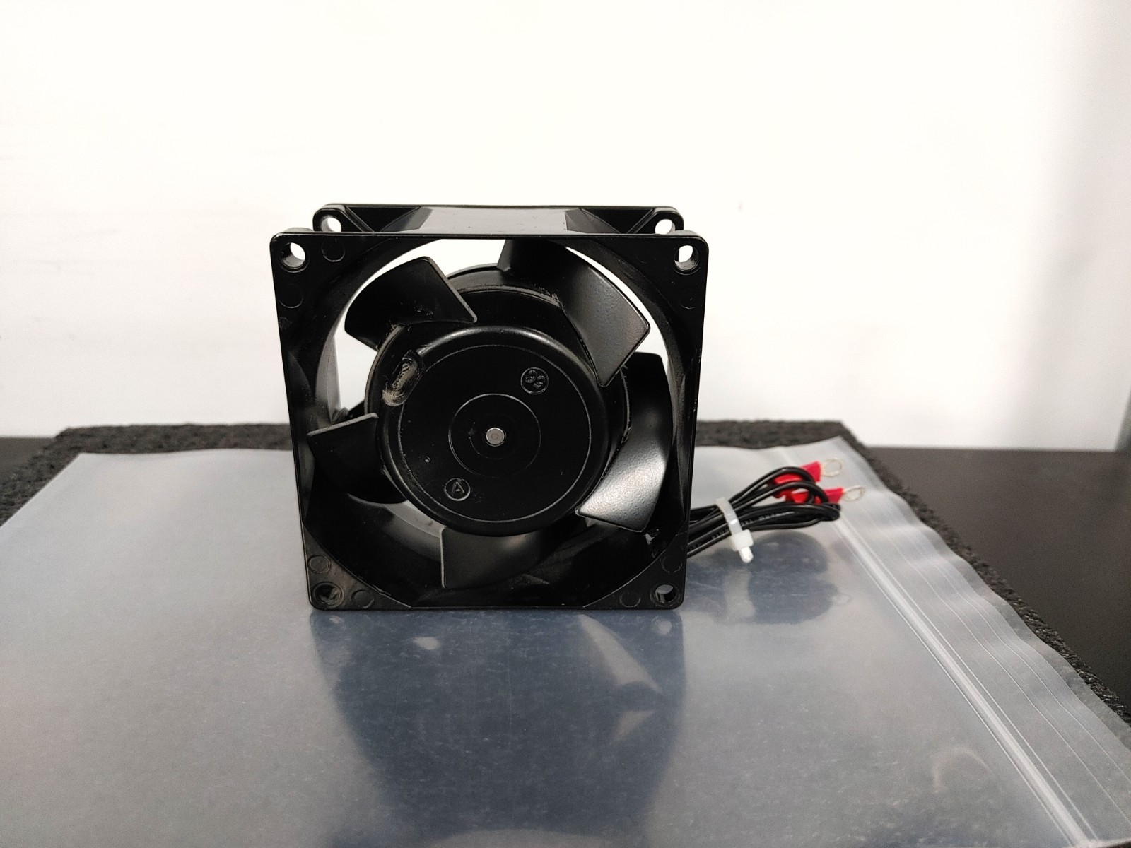 EBM PAPST 8500 VW 115V Square Sleeve Bearing AC Axial Fan