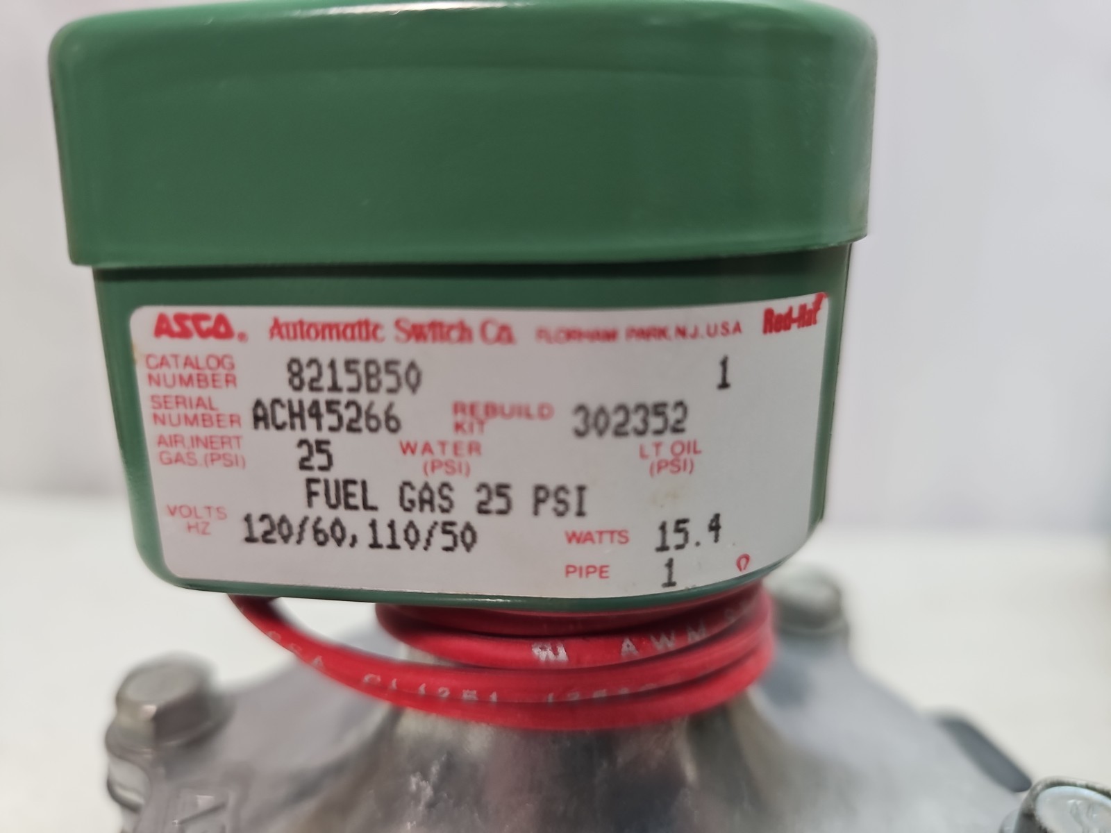 ASCO Fuel Gas Solenoid # 8215B50 – 25 PSI – 1″ NPT – 120 VAC Coil (09988-Tub-G)