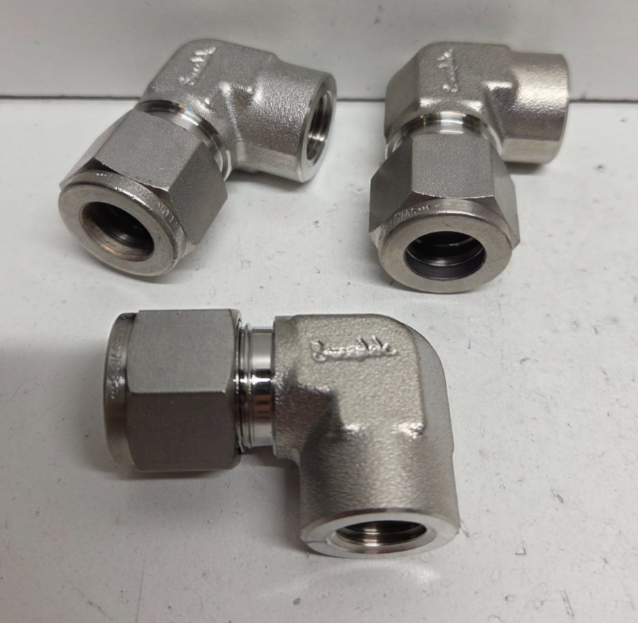 LOT OF 3 NEW NO BOX! SWAGELOK 1/2″ TUBE X 1/4″ FNPT STAINLESS ELBOWS SS-810-8-4