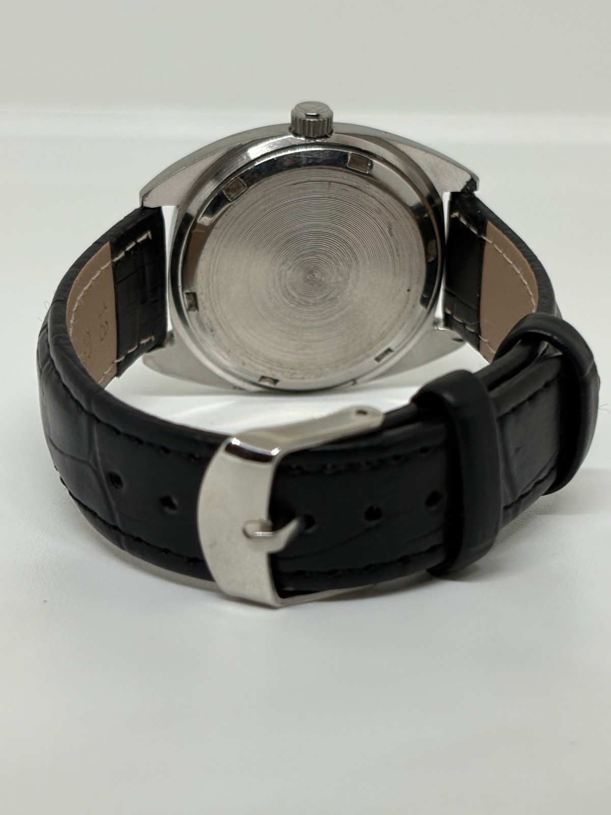 Vintage Tudor Oyster 17 Jewels Manual Winding Swiss Made Men’s Watch Black Dial