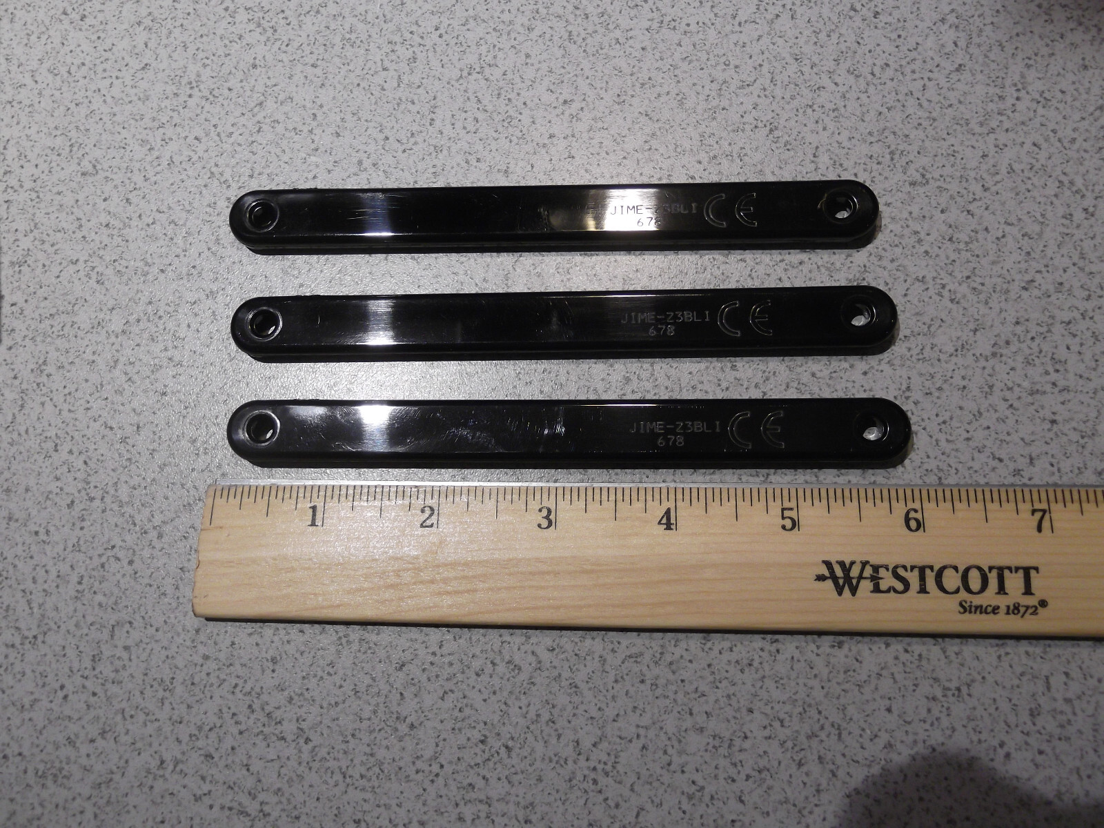 V780-A-JIME-Z3BLI UHF RFID Tag, Industrial 920MHz – 3 pieces