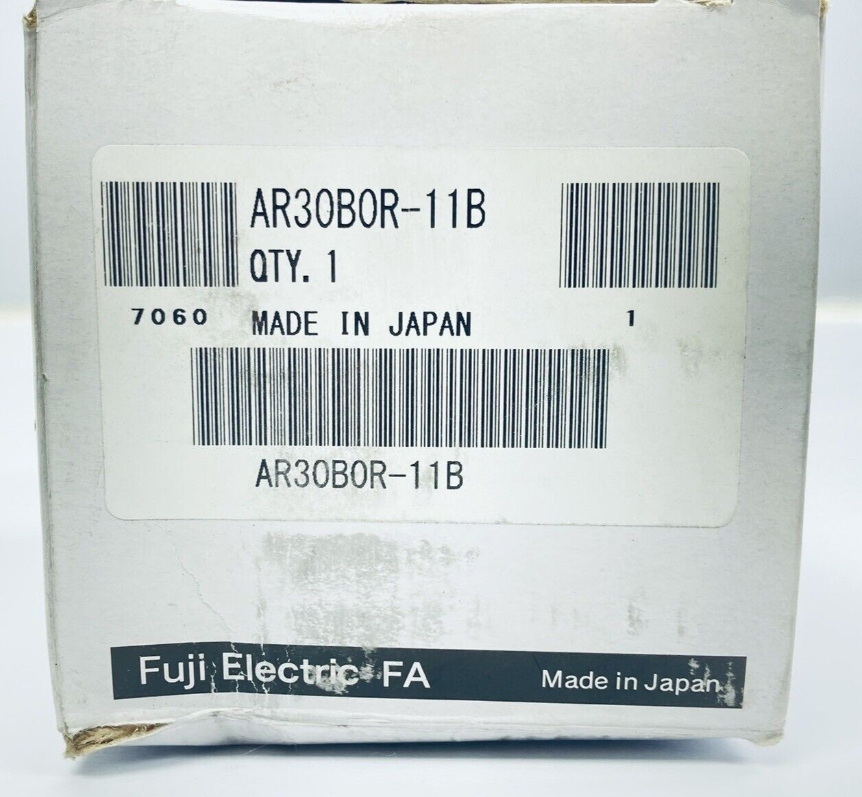 UNUSED FUJI ELECTRIC AR30B0R-11B PUSH BUTON MUSHROOM COMMAND SWITCH 250V