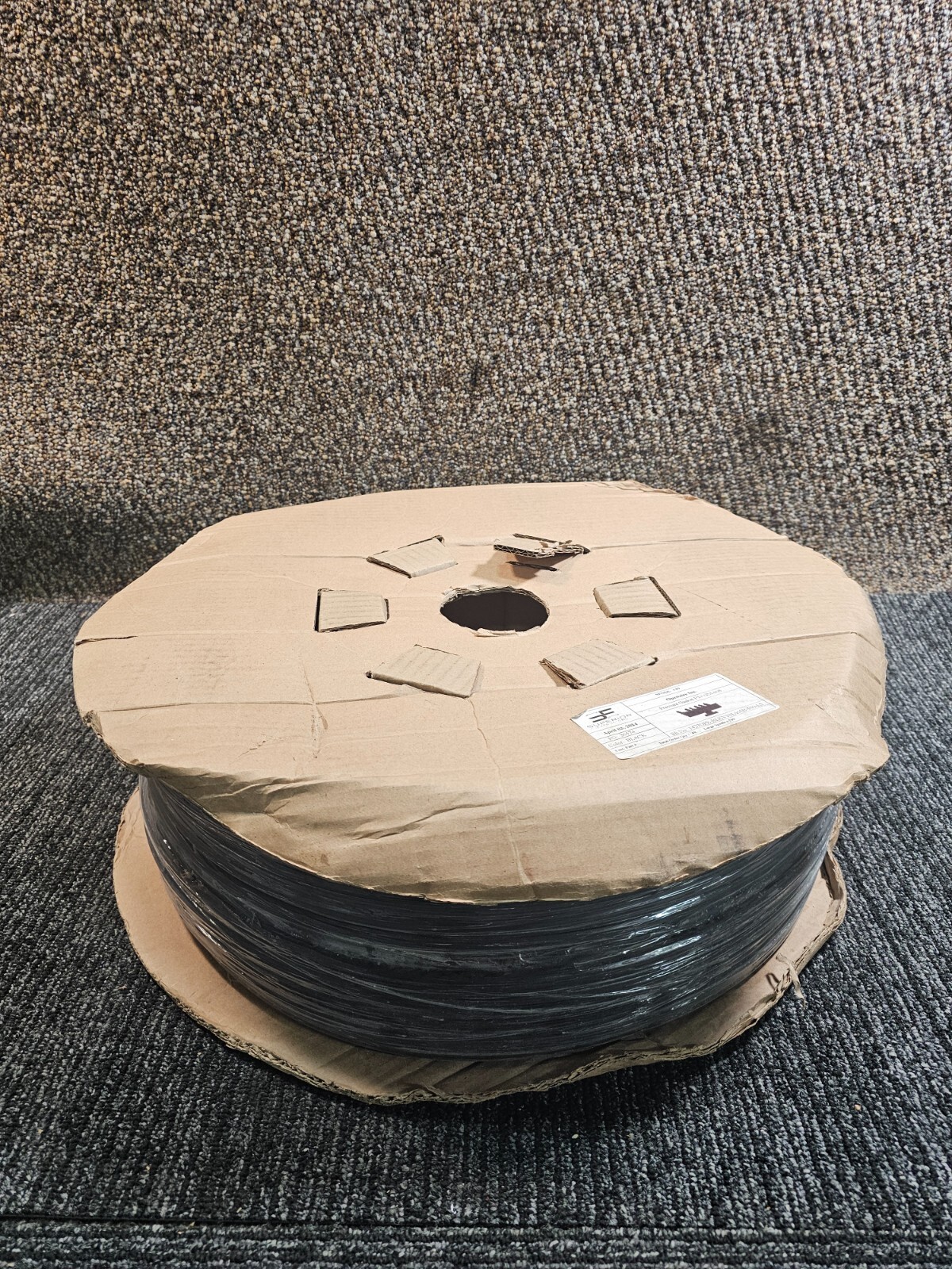 (QTY 2) Superior Extrusions Large Spool #40 500 Feet 36574 Black