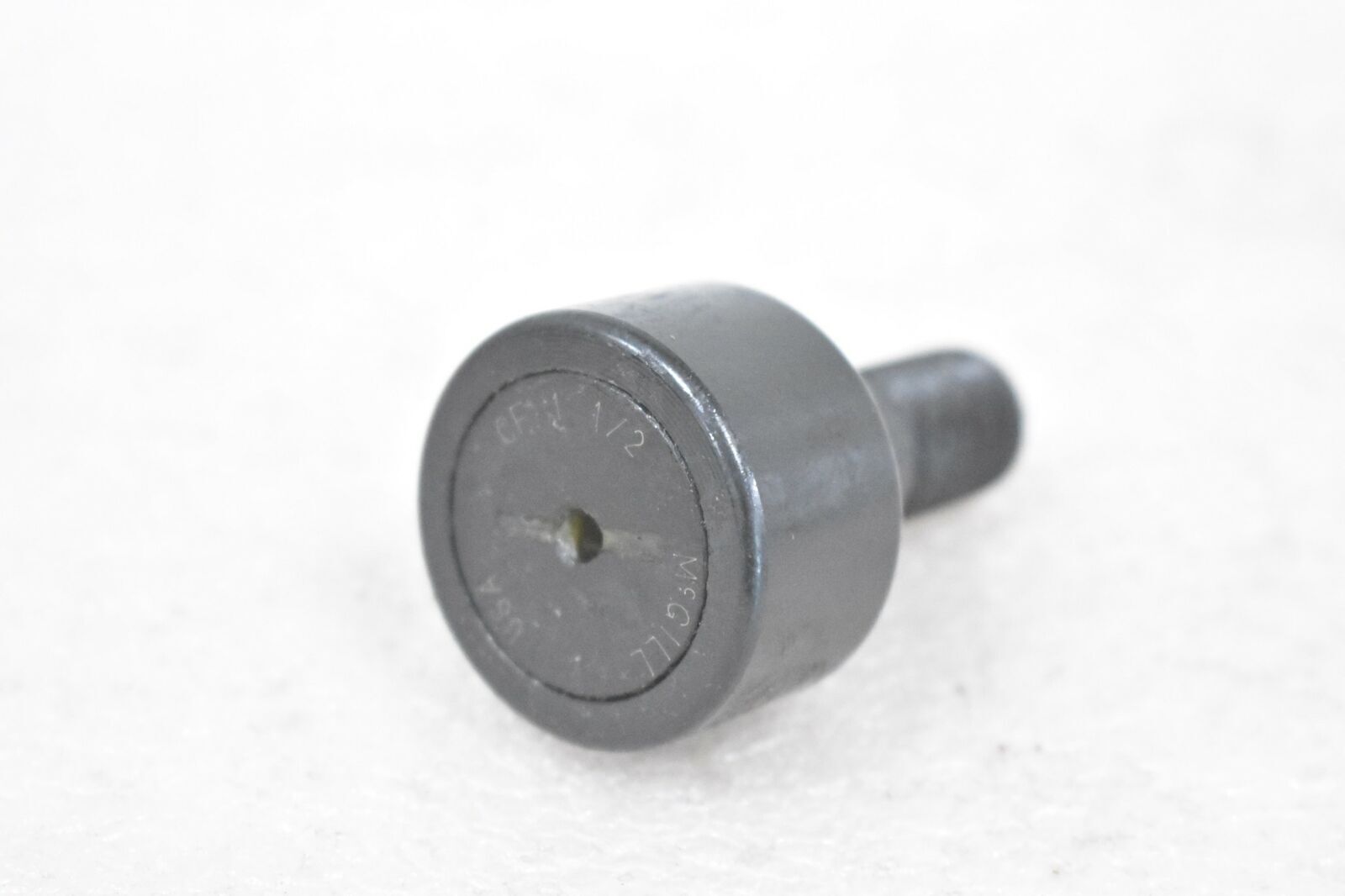 MCGILL CAMROL CF 1 1/2 CAM FOLLOWER BEARING 1.5″ ROLLER DIA. .875″ ROLLER WIDTH