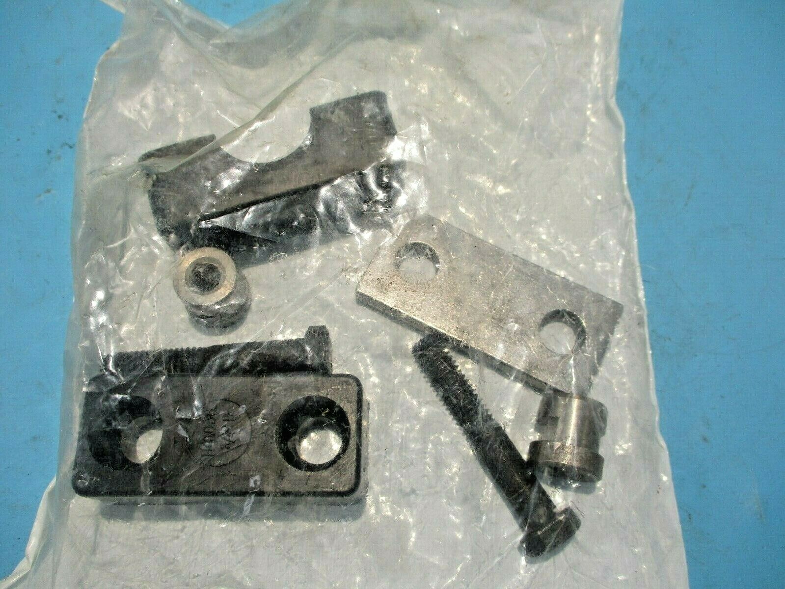 NEW BEHRINGER R7H41050-PP H41050-PP-SCP-RCN7 3/4″P TUBE CLAMP KIT CARBON STEEL