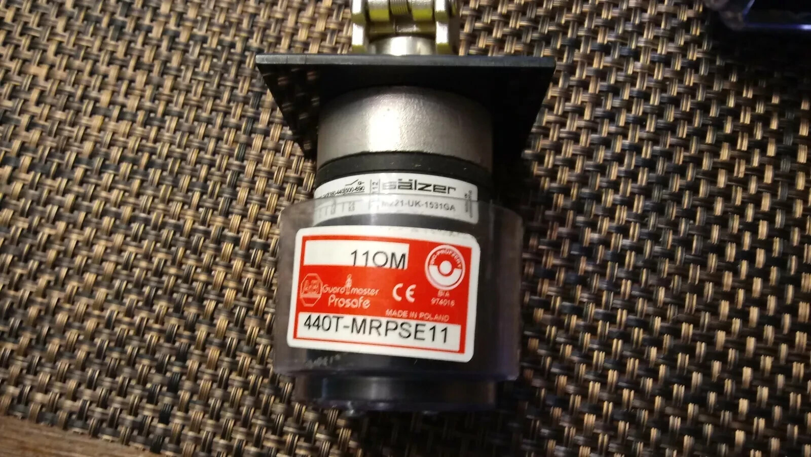 New Allen Bradley 440T-MRPSE11 “Ka” Guardmaster Trapped Key Interlock 11OM