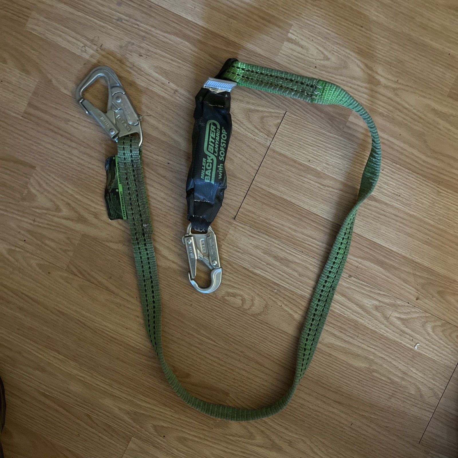 Miller 913B/ 6FTGN Back Biter Lanyard 310 Lb Capacity w/ SOFSTOP 48861LIN
