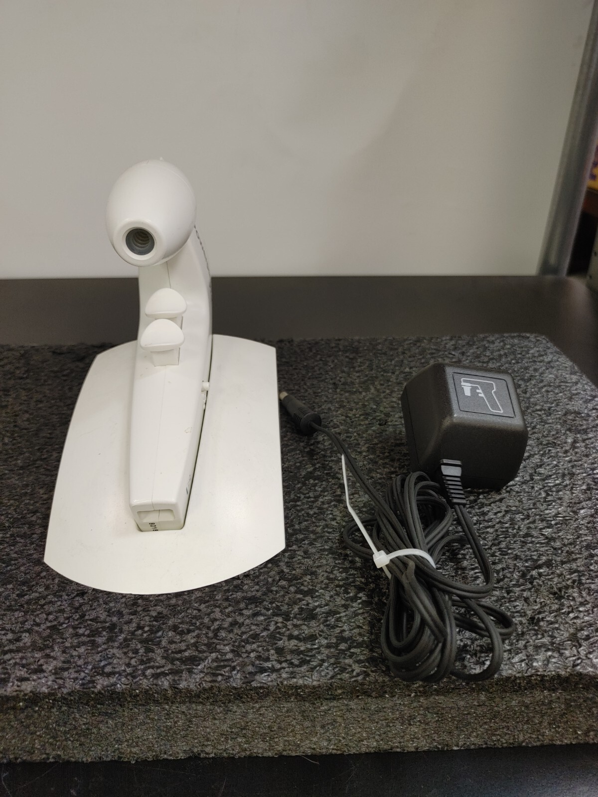 VWR Powerpette Pro Pipette Controller with Power Supply and Mount