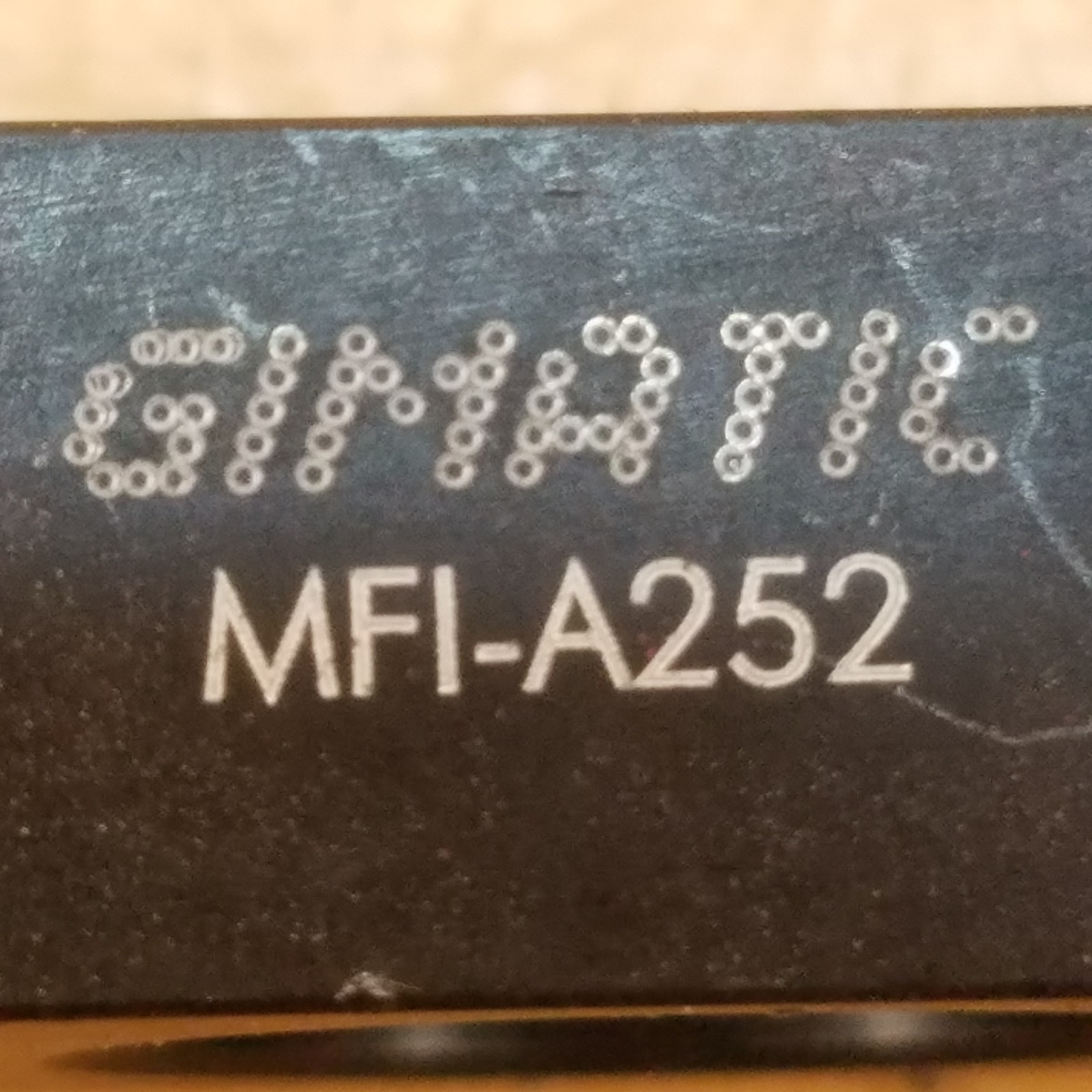 Gimatic MFI A252 Adjustable Angle Clamp, Size 20 – USED