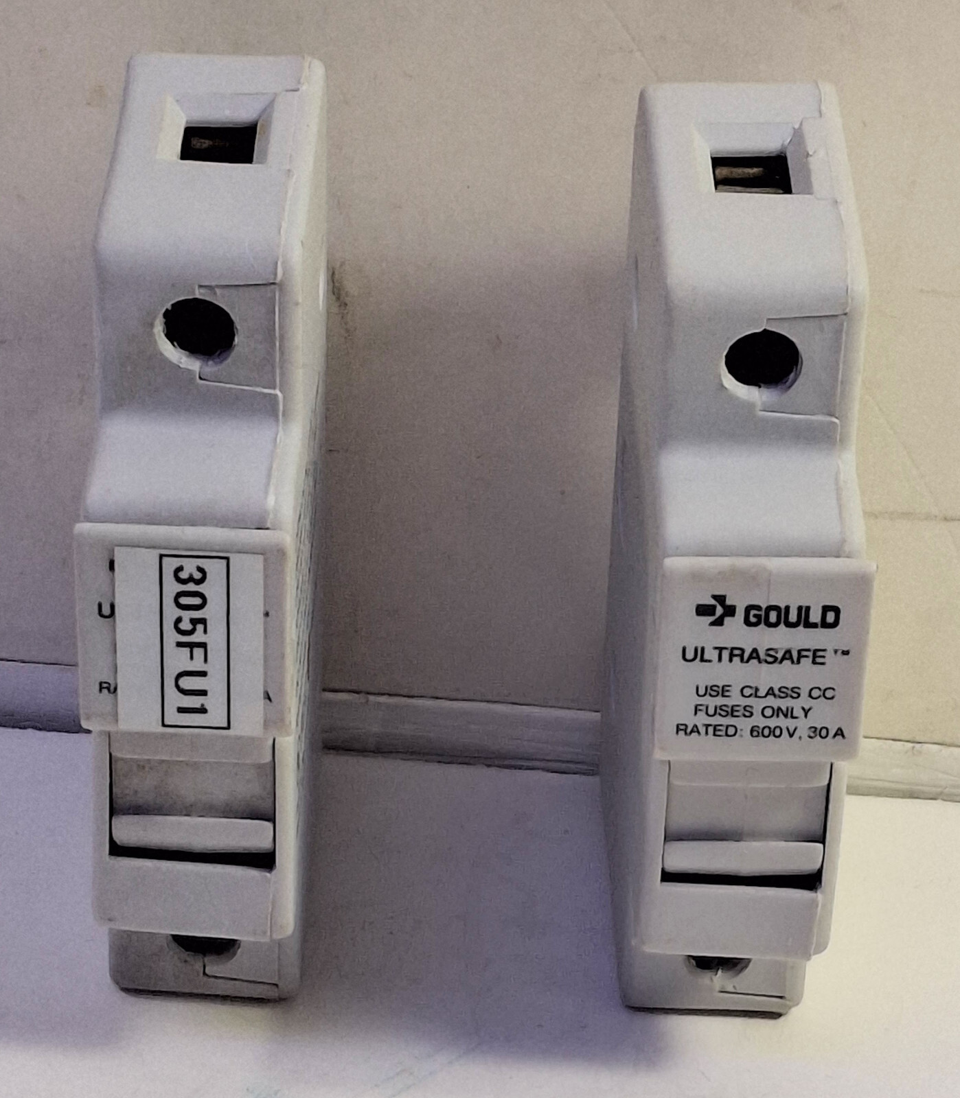 2 USED GOULD USCC1 FUSE HOLDERS ***MAKE OFFER***