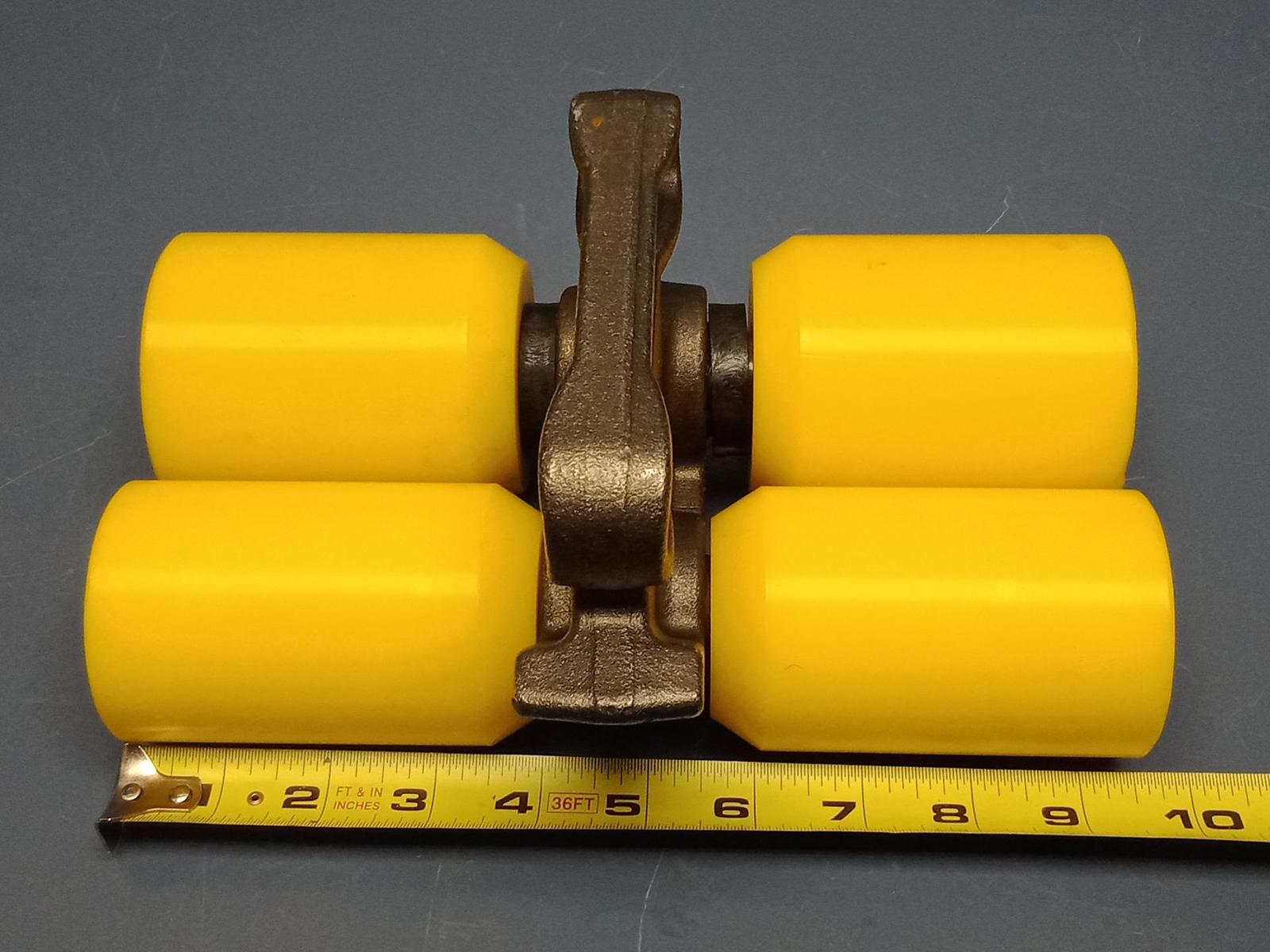 Sonny’s Roller Assembly 4-Wheel with X458 Chain Link 20002253