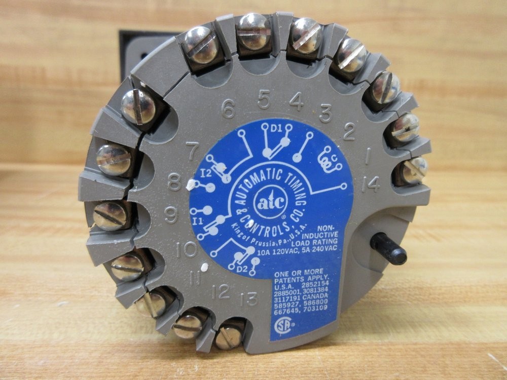 ATC 305E-023-A-2-0-PX Electromechanical Timer 305E023A20PX Cracked Housing