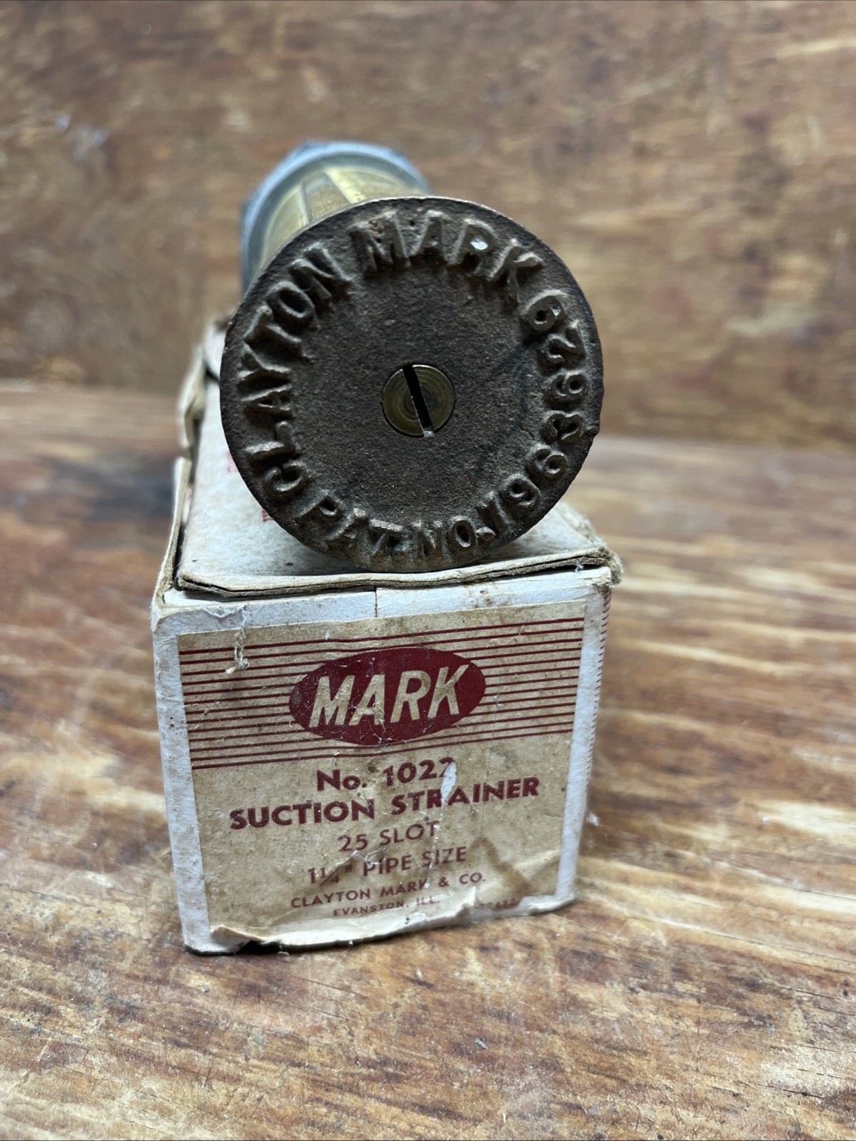 Clayton Mark Peerless Suction Pipe Strainer 1027 1 1/4″ pipe New Old Stock