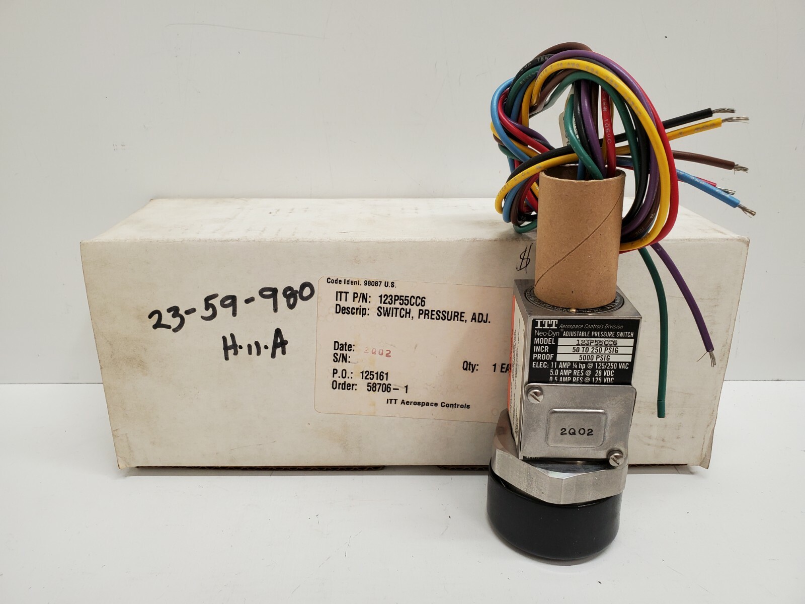 NEW IN BOX! ITT NEO-DYN ADJUSTABLE PRESSURE SWITCH 123P55CC6
