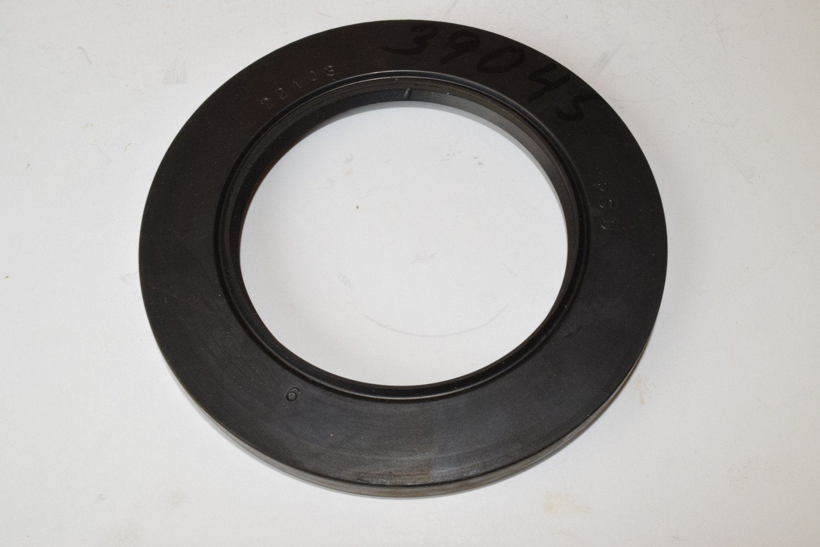 Garlock Klozure Oil Seal 94X6314 3.346″ x 5.118″ x .500″
