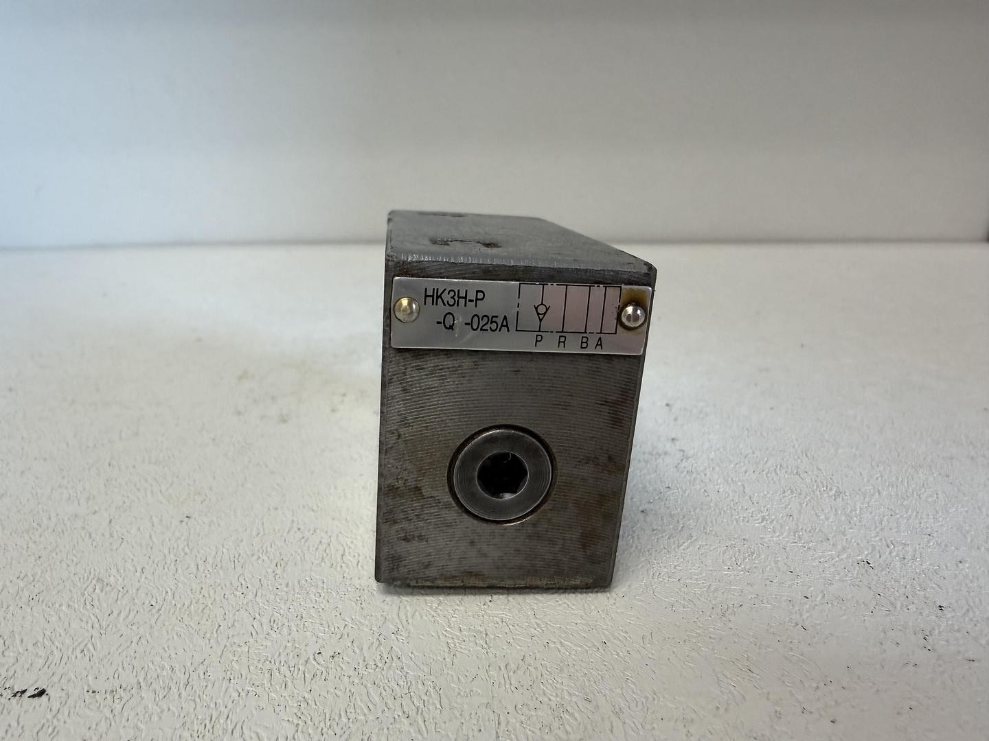 Hytegra Valve 4L01 HK3H-P-Q-025A Hydraulic Valve Manifold GHA-181