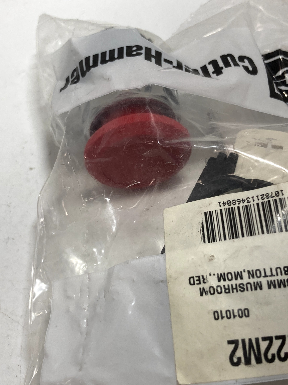CUTLER HAMMER E22M2 PUSHBUTTON OPERATOR RED MUSHROOM 28MM NIB