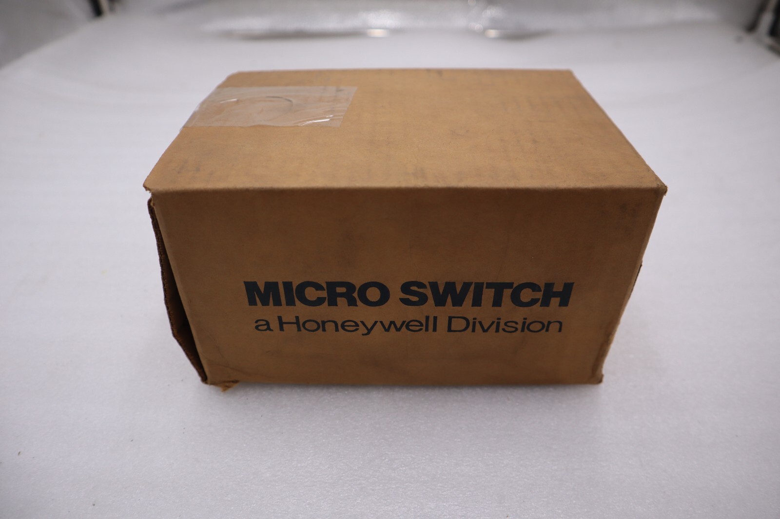 NEW HONEYWELL MICRO SWITCH FE-TRB CONTROL BASE MODULE STOCK 4577