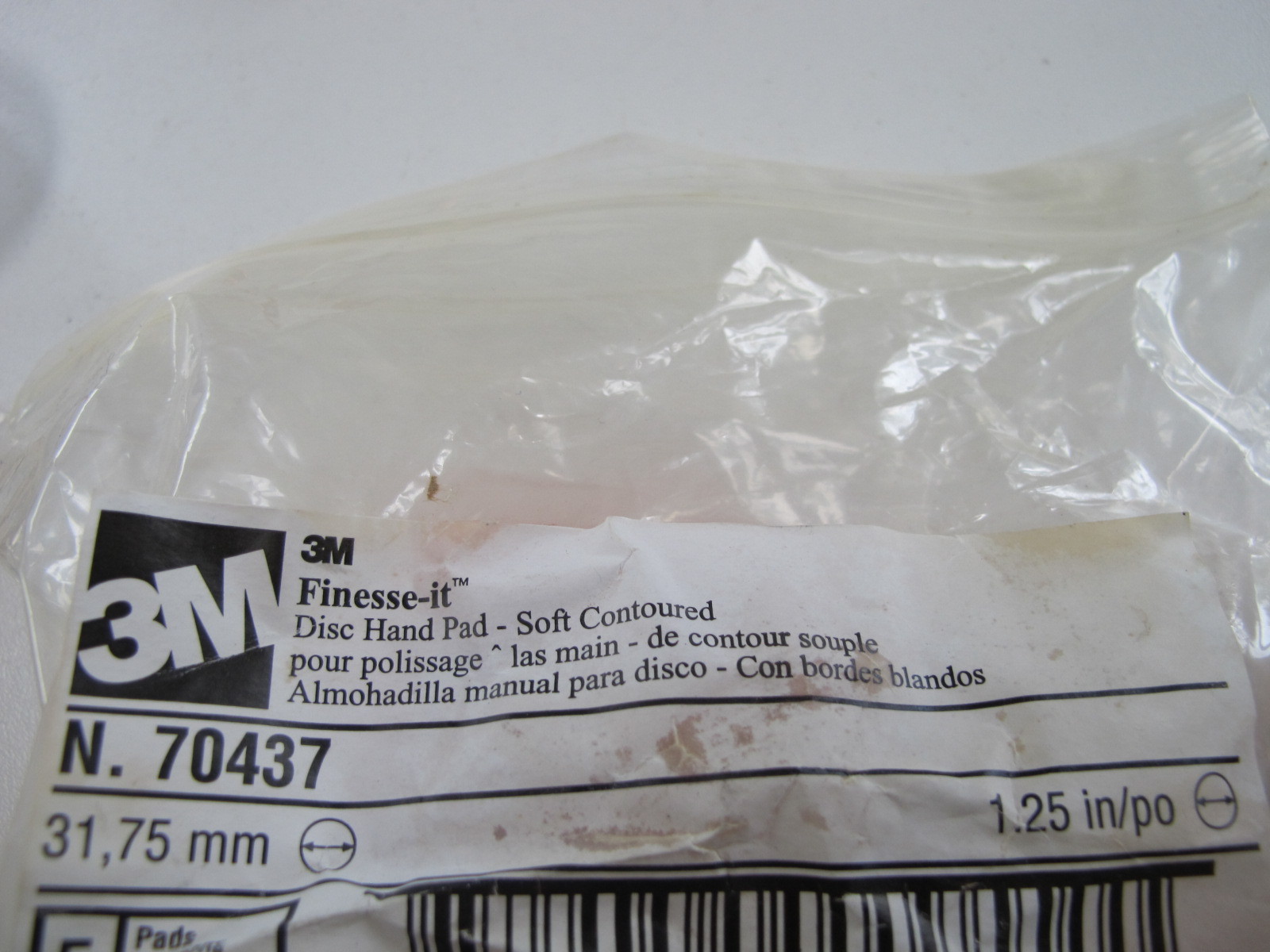3M Finesse-it Hand Sanding Pad 70437, 1-1/4 in Soft Contoured