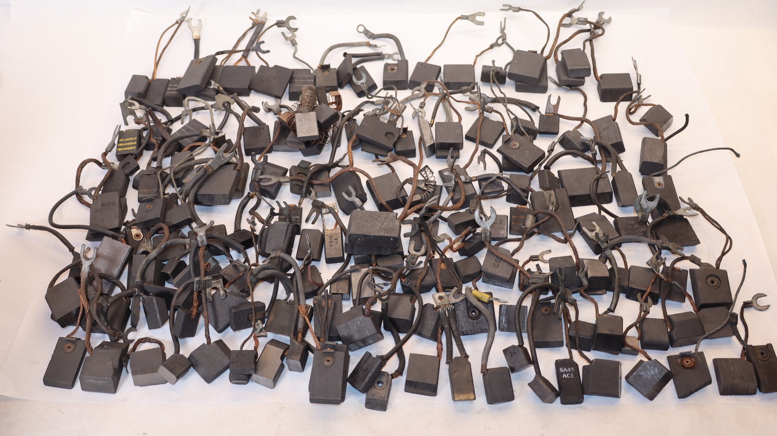 Business Industrial Carbon Motor Brushes Misc Large Lot National Southern ect