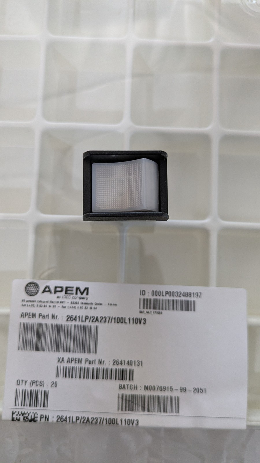 APEM 2641LP/2A237/100L110V3