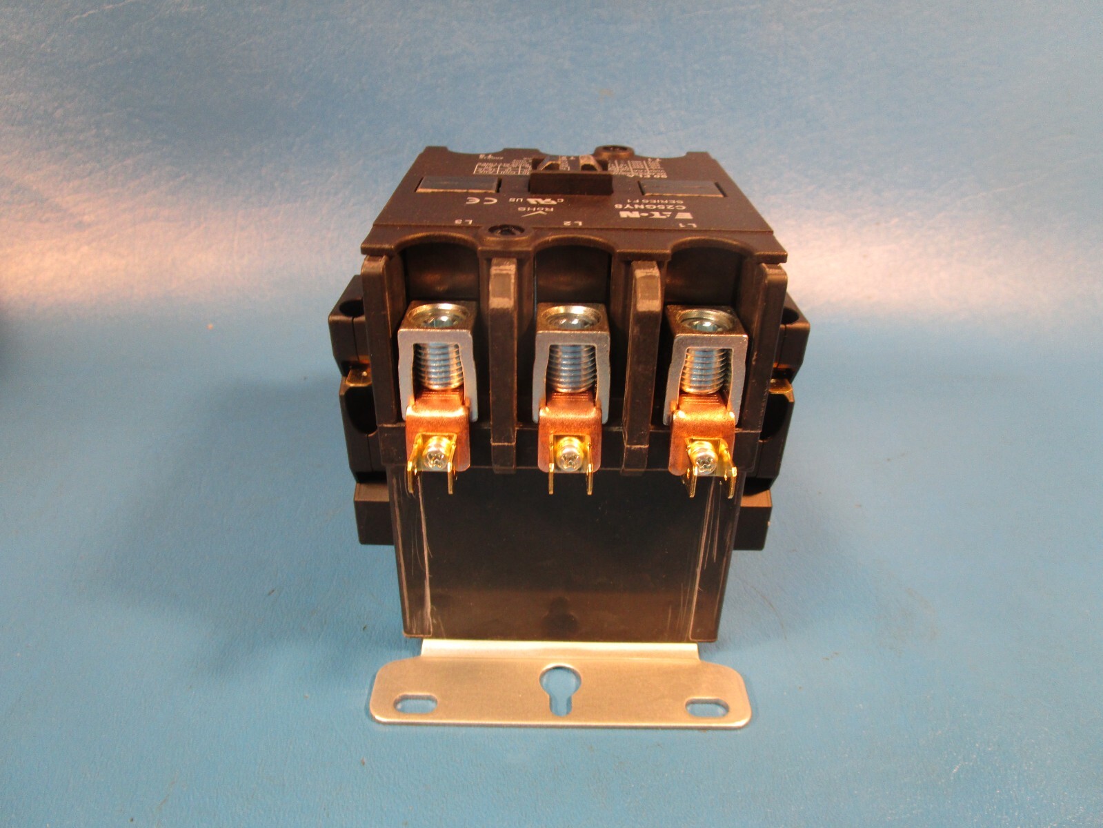 Eaton C25GNY8, Definite Purpose Contactors Non-Reversing 3P 90A 120V 50/60Hz