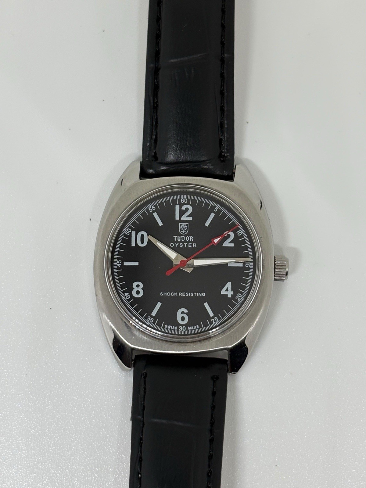 Vintage Tudor Oyster 17 Jewels Manual Winding Swiss Made Men’s Watch Black Dial
