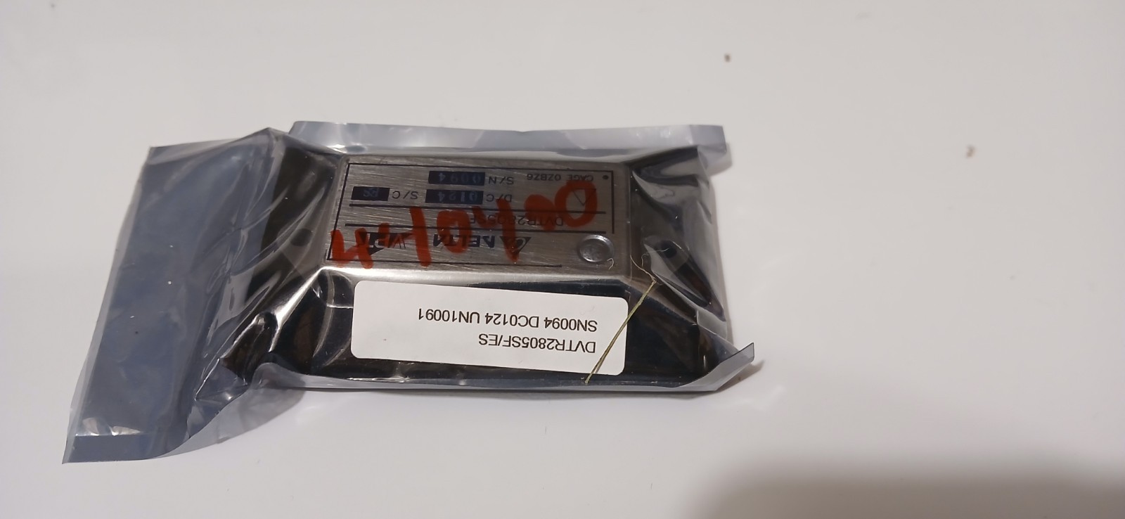 Delta High Reliability Hybrid Mil-Spec DC-DC Converter DVTR2805 50V max to 5VDC