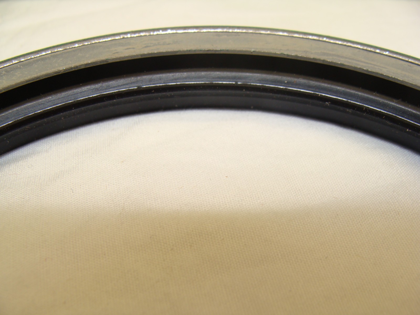 SKF OIL SEAL 41125 Industrial automotive etc.