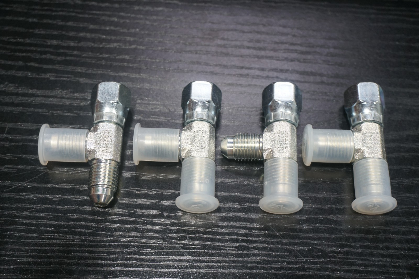Aeroquip 203102-4-4S 1/4″ JIC FXMXM TEE ADAPTER, Free Shipping, 4 Pieces
