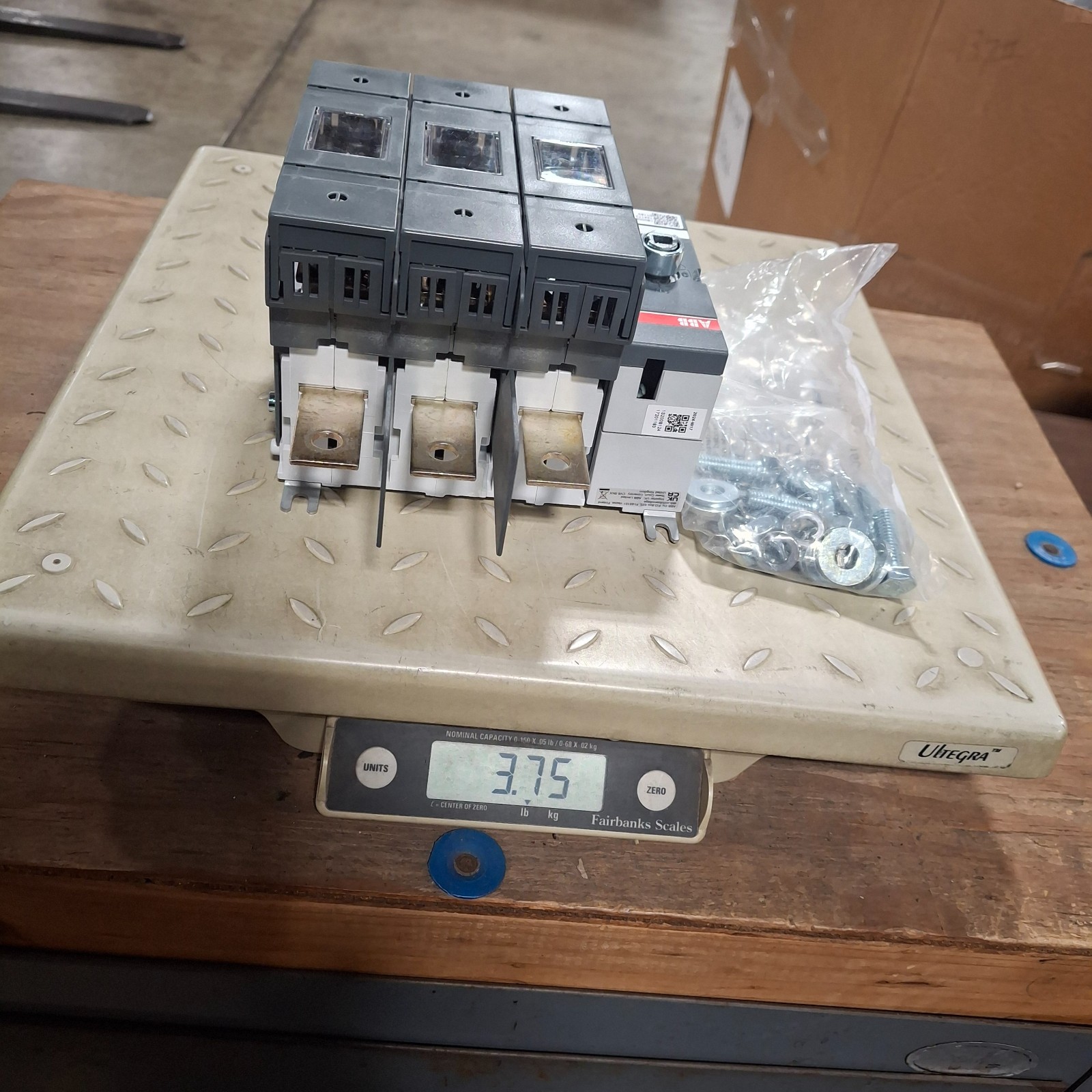 ABB DISCONNECT P/N OS100GJ03