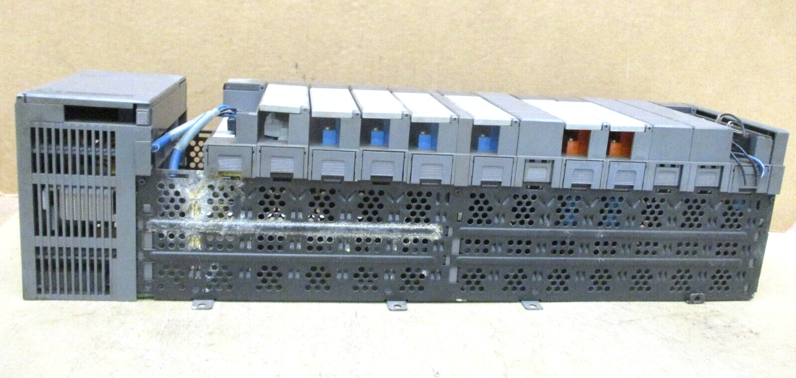 Allen-Bradley SLC 500 1746-P3 Ser A 1747-DCM Ser A 1747-SDN 48661GN