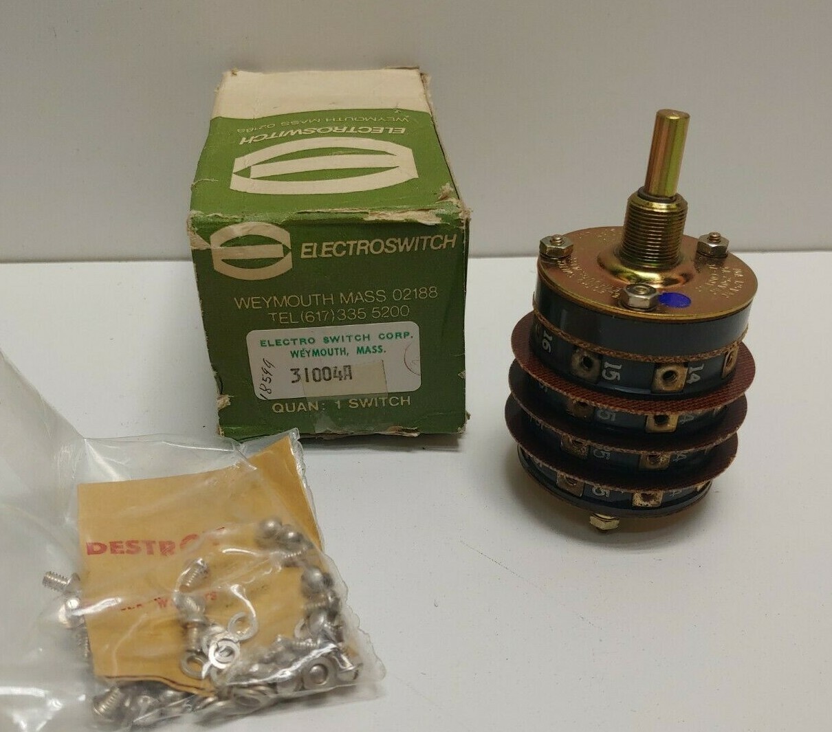NEW OLD STOCK! ELECTRO SWITCH 10A 125V 3-POS ROTARY CAM SELECTOR SWITCH 31004A